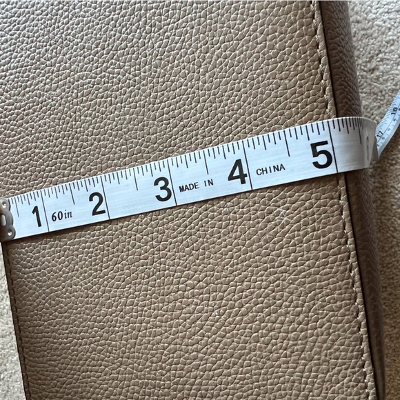 Michael Kors Carson Carryall Tote and Smartphone Wallet Bundle Pebbled Leather - Picture 8 of 16